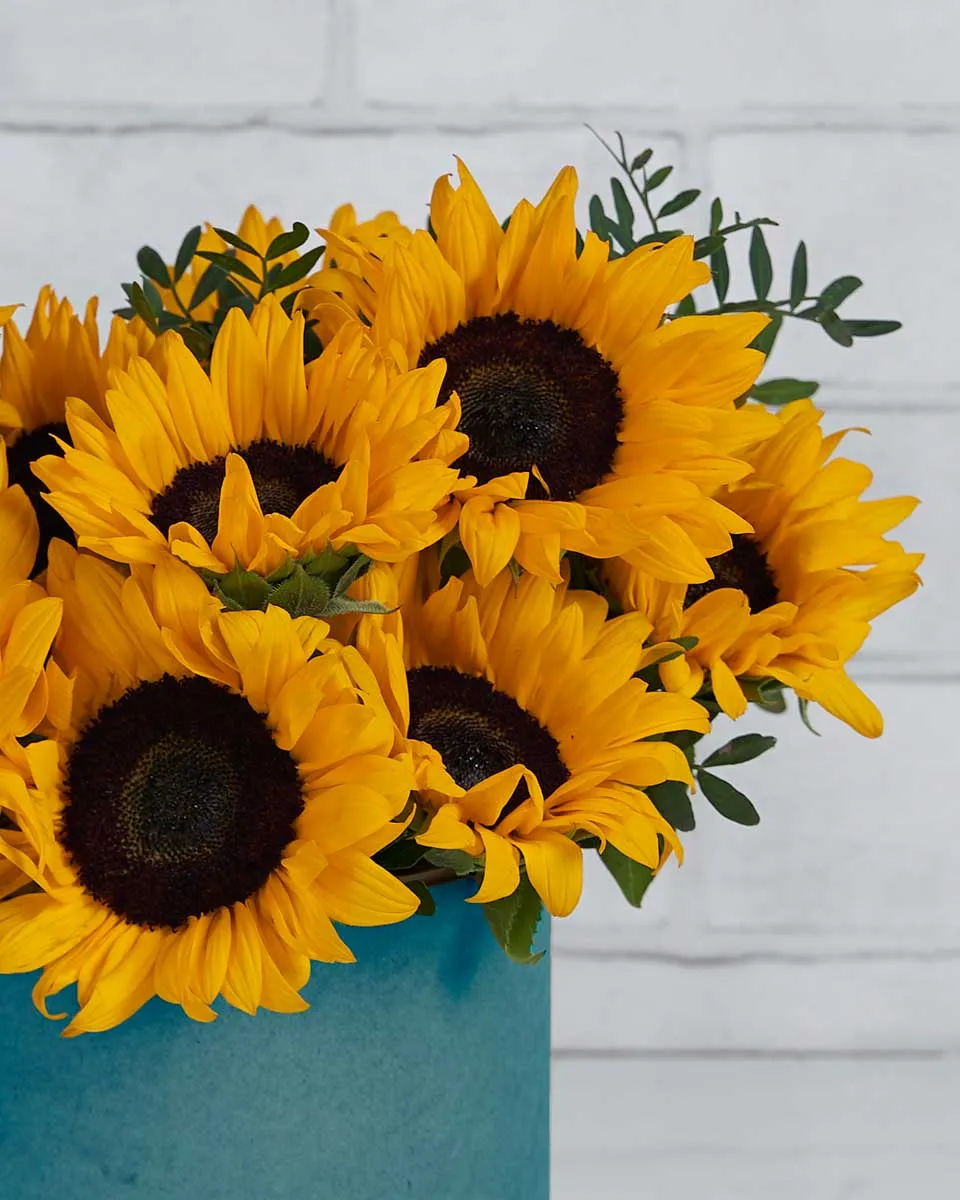 Sunflowers on a Box Medium Blue Details