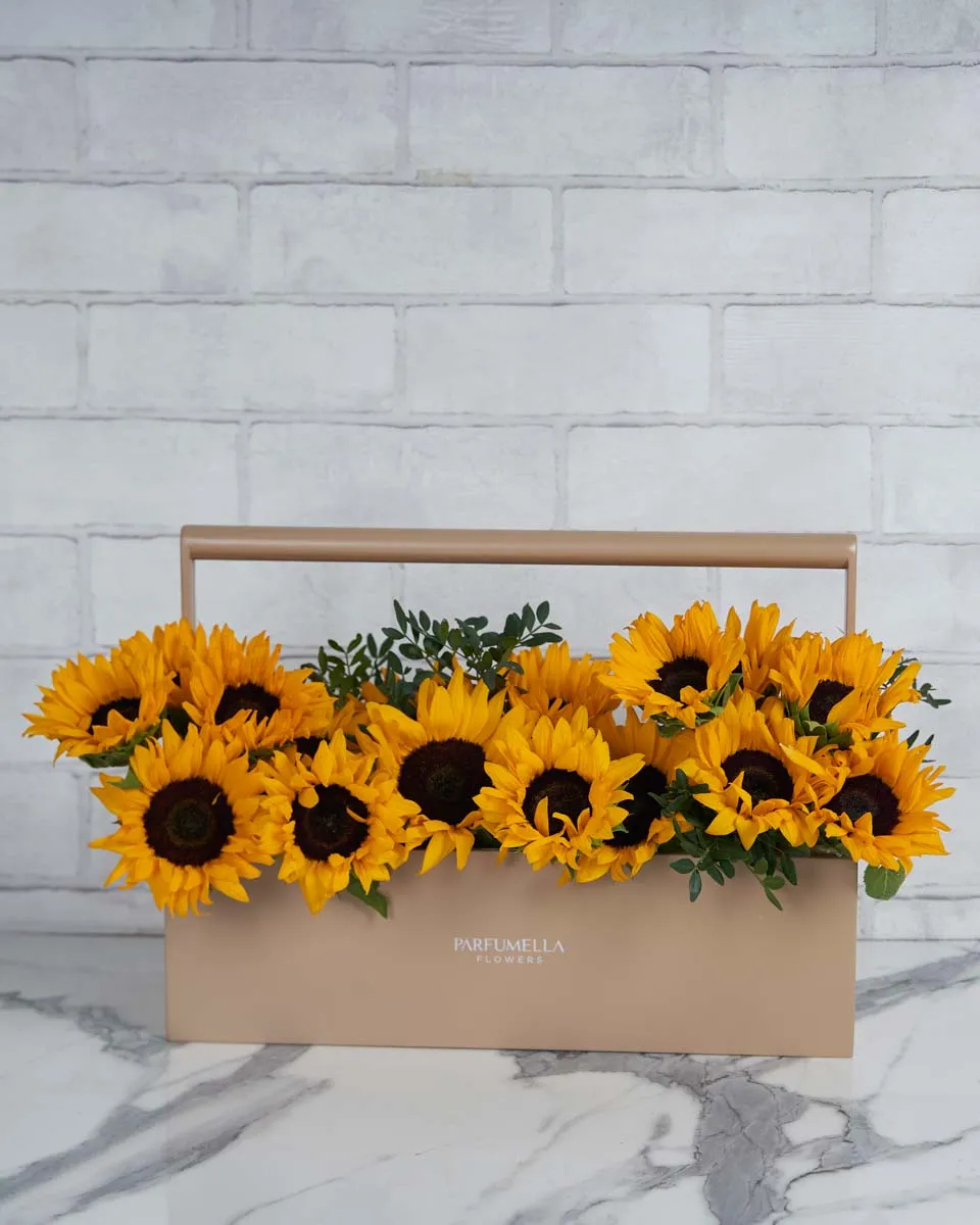 Hey Golden   Toolbox Sunflower with touch of pistacia 18 stems  .5 pistacia