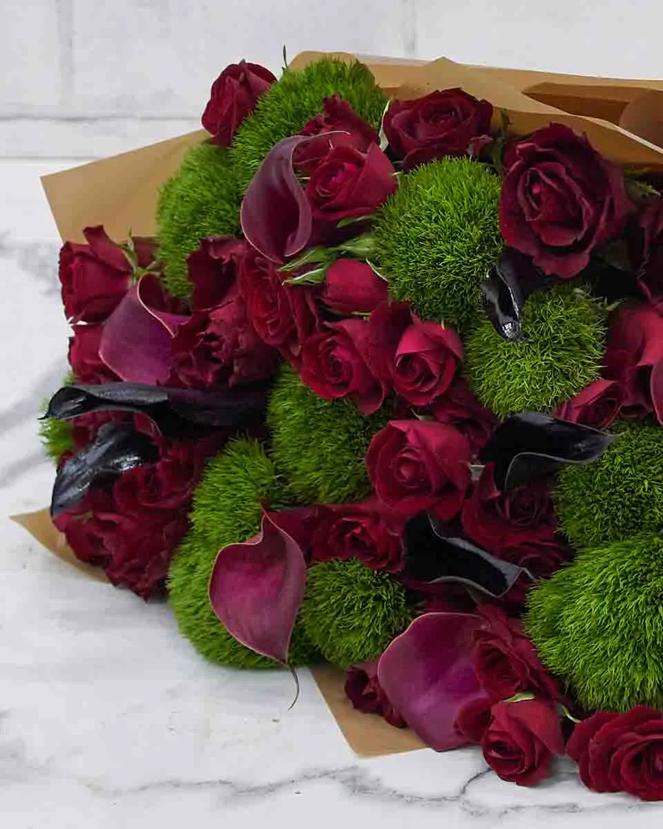 Emirati Blooms Right