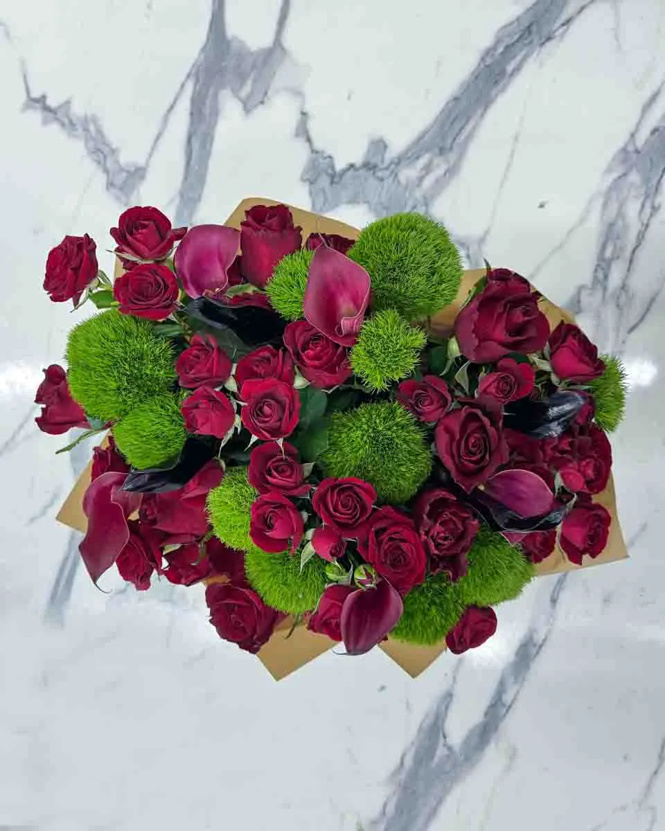 Emirati Blooms detail top