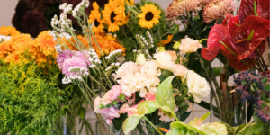 The Best Flower Combinations Under AED 250