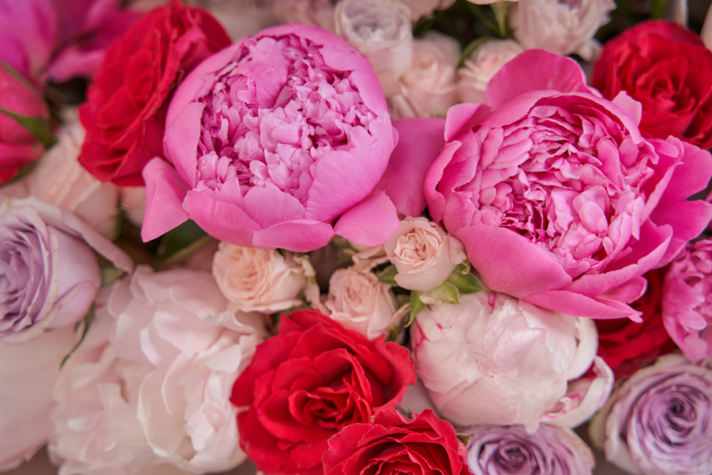 The Best Flowers To Surprise Her On Special Occasions Parfumella Flowers UAE