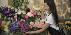 The Best Times Of The Year To Buy Discounted Flowers In The UAE