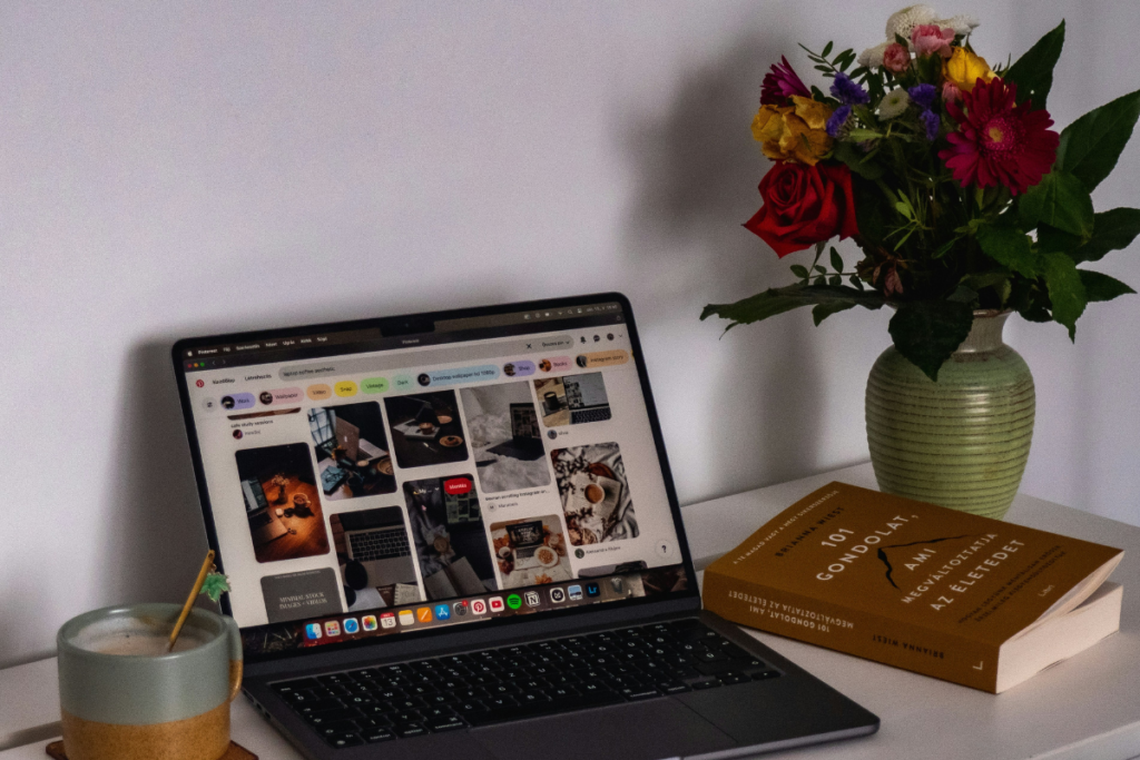 Affordable Flower Arrangements For Office And Corporate Gifts In UAE Dubai