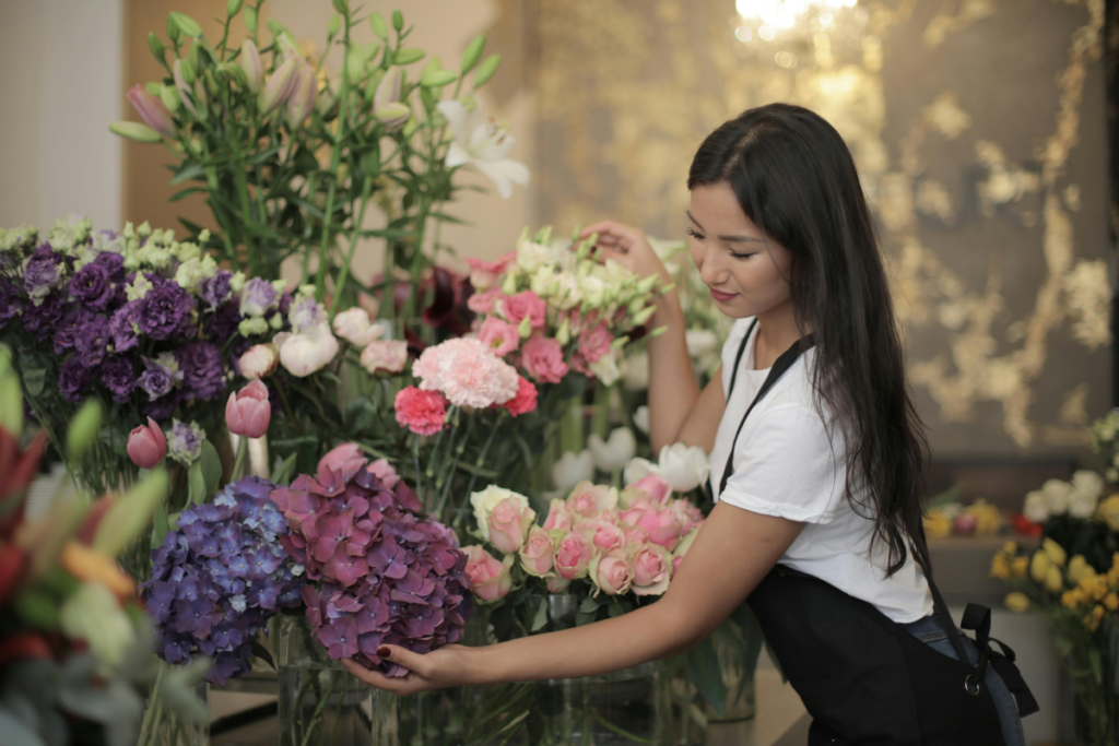 Why Flower Delivery in Dubai Doesn’t Have to Be Expensive Parfumella Flowers UAE