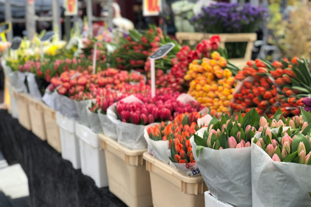 Dubai How Same Day And Express Flower Delivery Works Across The UAE