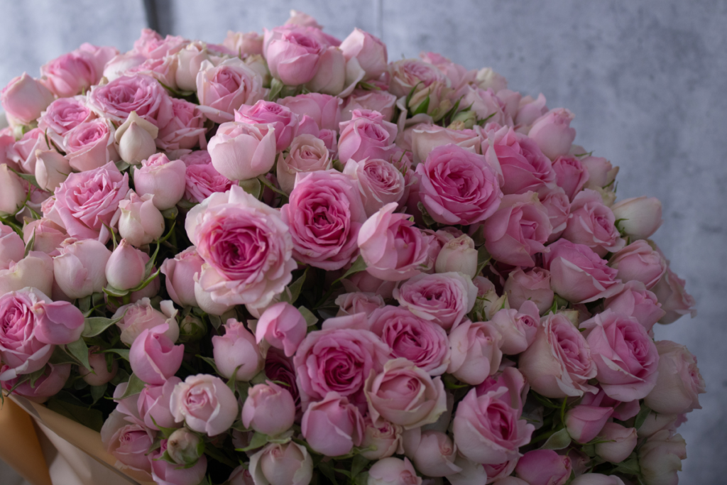 Minimalist Florist Arrangement UAE That Look Luxurious On A Budget 