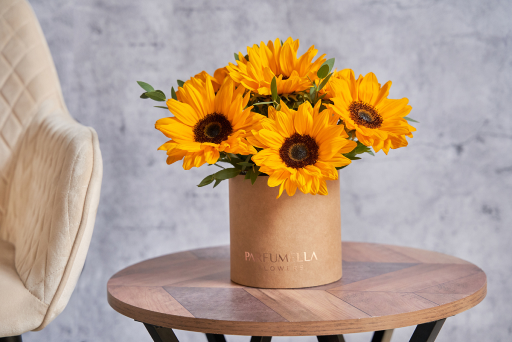 Top 5 Flower Boxes Under AED 300 That Will Impress Anyone Dubai