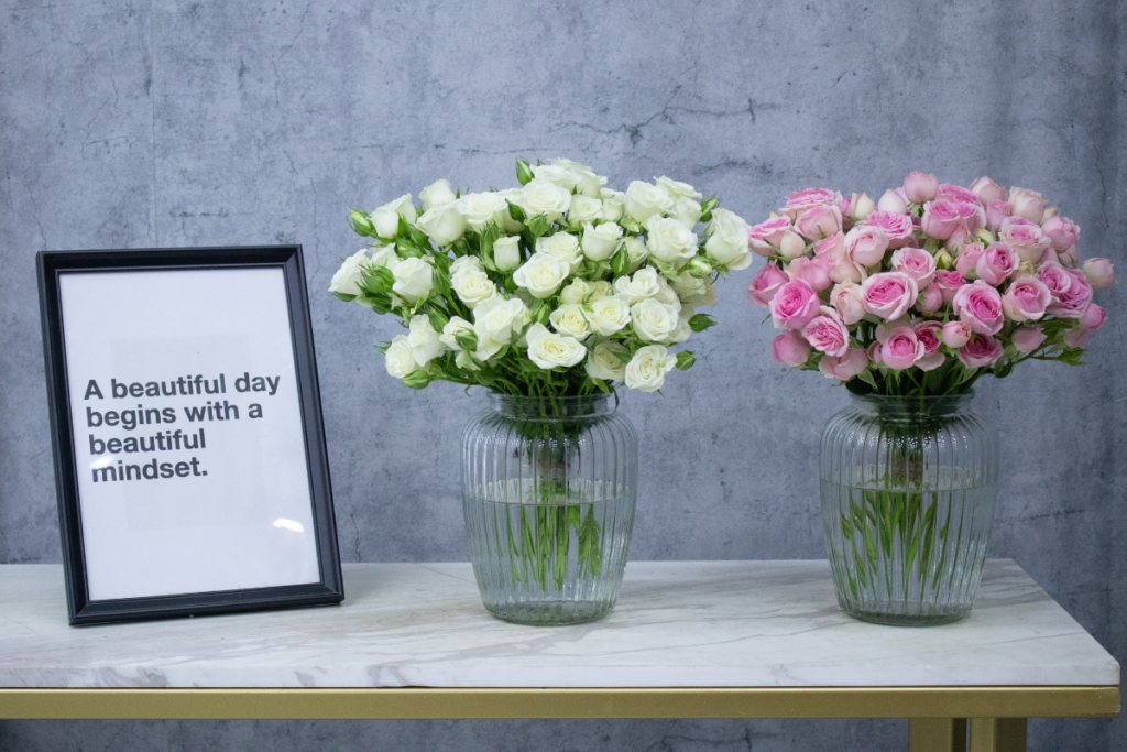 Flower Gift ideas By Price Range AED 50 to 500 For All Occasion Dubai