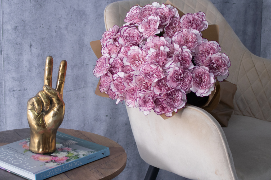 Good Morning Messages, With Flowers Carnations
