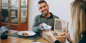 Best Budget Friendly Gift Ideas for Men in Dubai
