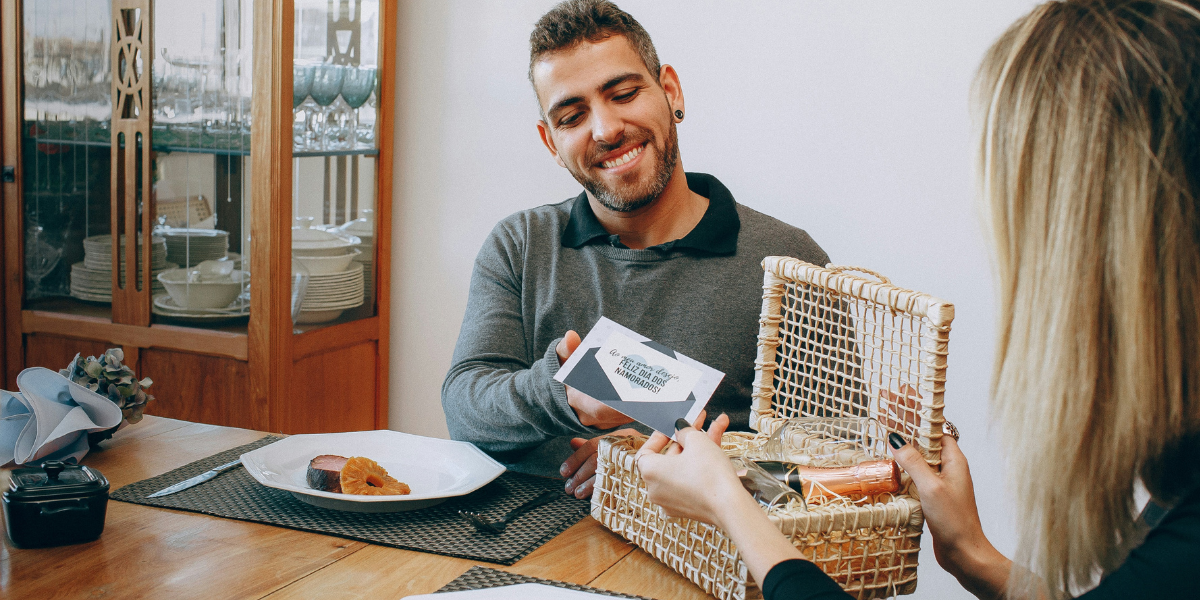 Best Budget Friendly Gift Ideas for Men in Dubai