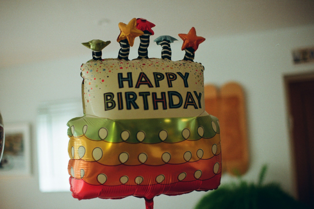 Easy Decorations You Can Make At Home For A Birthday Party Parfumella Flowers Abu Dabi
